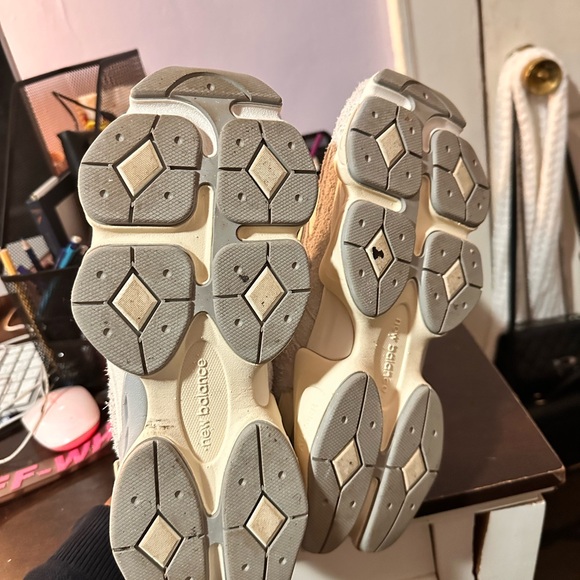 New Balance Sneakers - Picture 5 of 7